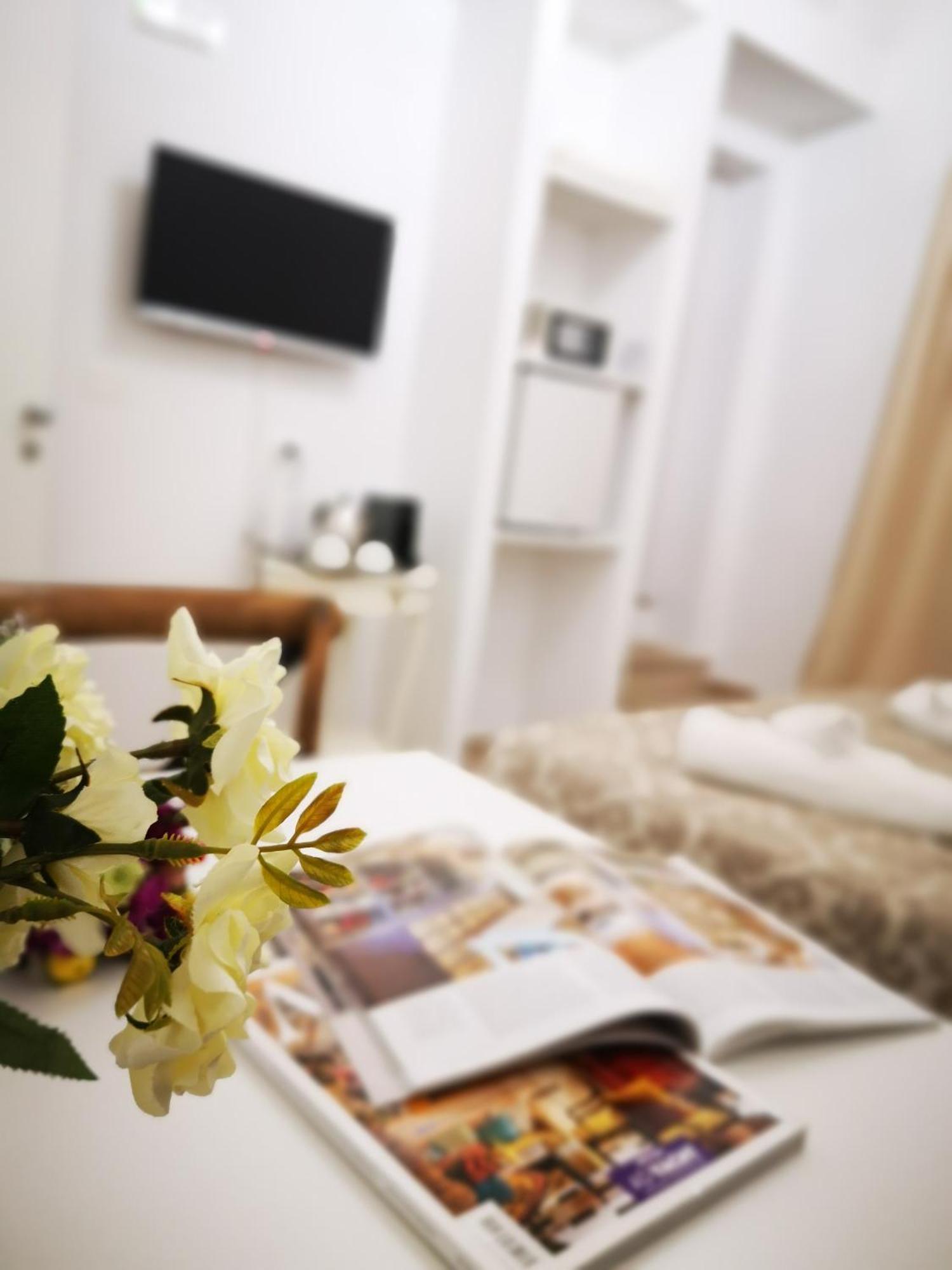 Corte Pietrantica - Charming Rooms & Suites Giovinazzo Ruang foto
